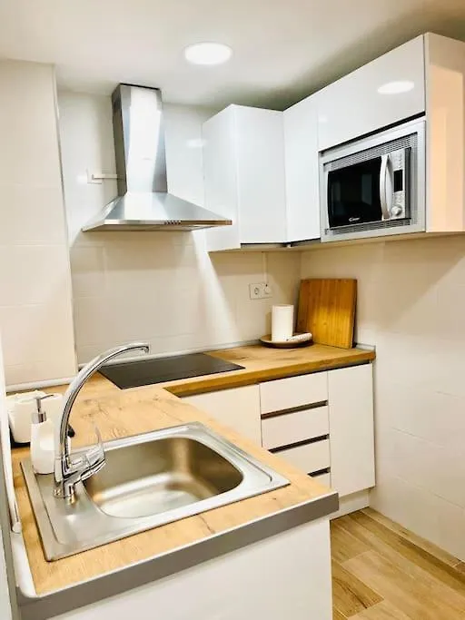 New Spacious And Cozy Apartment - Málaga