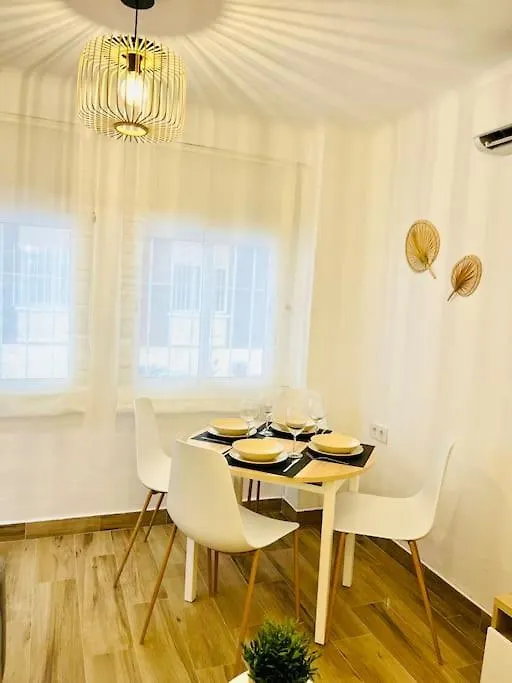 New Spacious And Cozy Apartment - Málaga 0*,  España