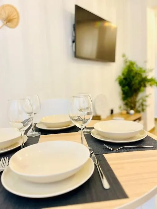 New Spacious And Cozy Apartment - Málaga España