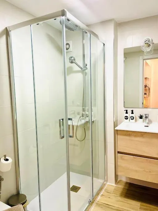 New Spacious And Cozy Apartment - Málaga