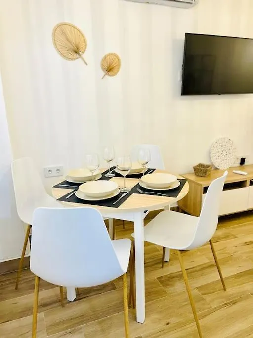 New Spacious And Cozy Apartment - Málaga